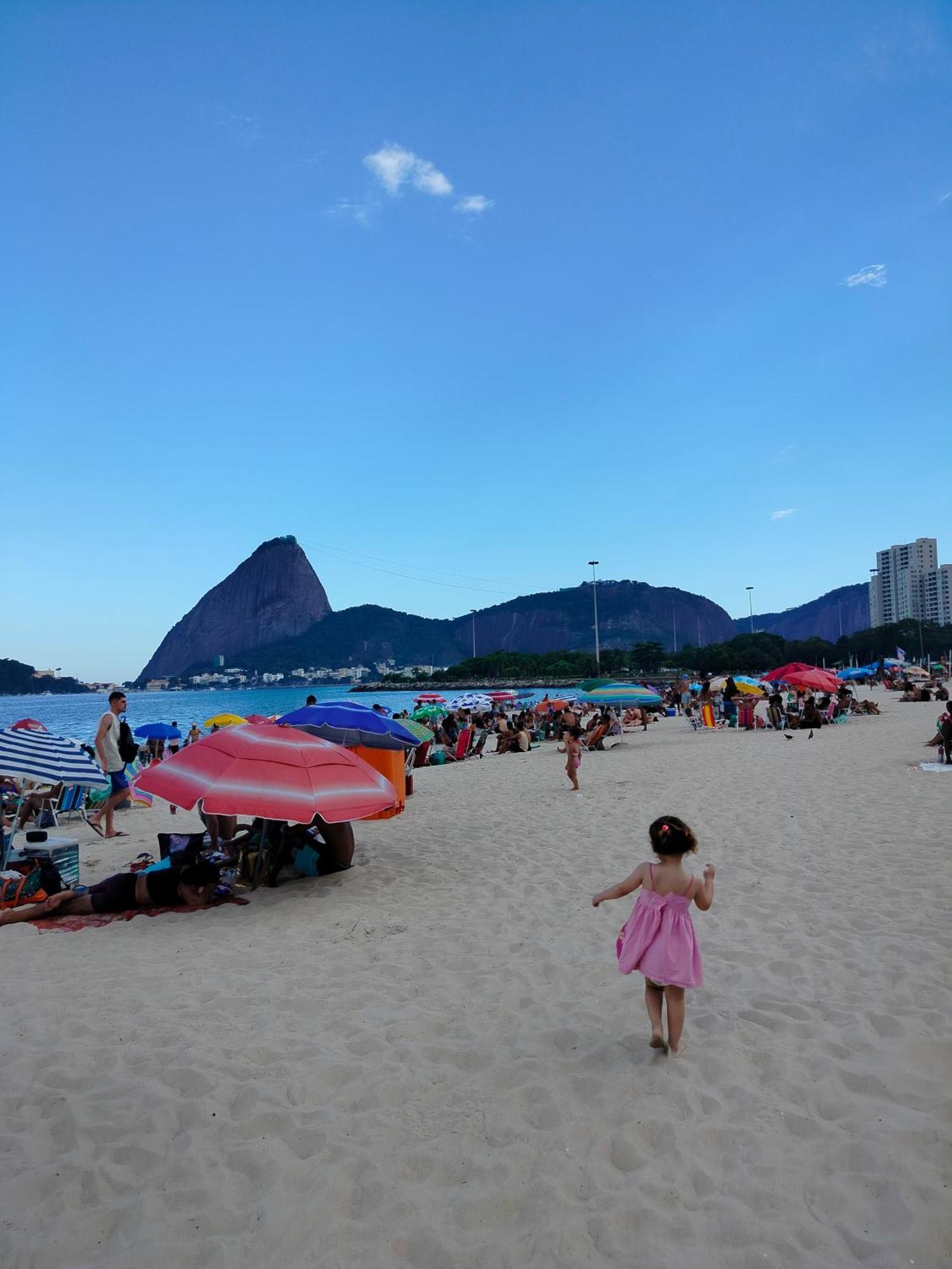 Flamengo Colado Metro Praias Apartment